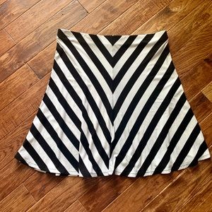 🎉 2/$14! Comfy Stetchy Ann Taylor skirt